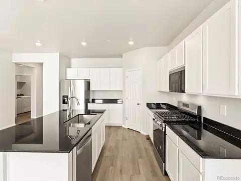 17590 E 88th Pl, Commerce City, CO 80022 photo 14
