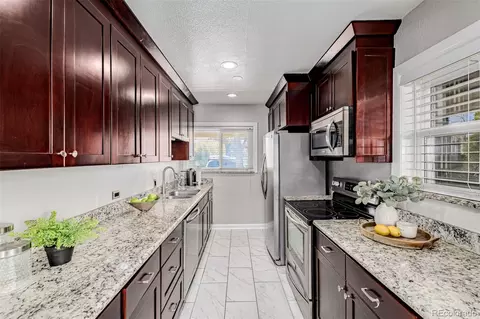 7055 E 3rd Ave, Denver, CO 80220 photo 17