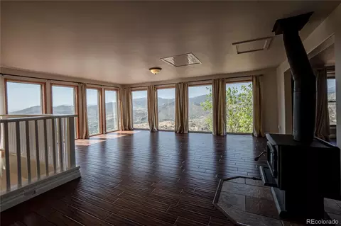 Living - 952 Steamboat Valley Rd, Lyons, CO 80540 photo 4 of 12