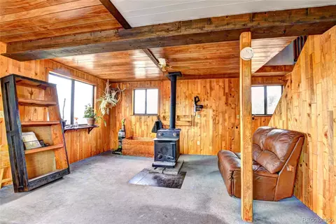 Living - 135 Eagle Rock Rd #B11, Jefferson, CO 80456 photo 1 of 2