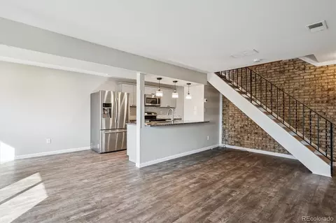 1192 S Eagle Cir #B, Aurora, CO 80012