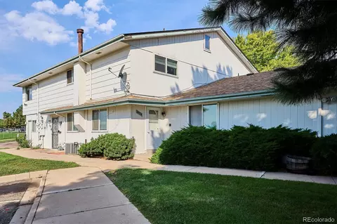 Exterior - 1192 S Eagle Cir #B, Aurora, CO 80012 photo 2 of 2