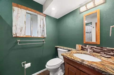 Bath - 15504 Evans Ave, Aurora, CO 80013 photo 2 of 2