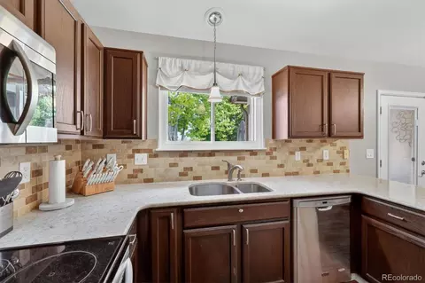 Kitchen - 2354 E 116th Ave, Thornton, CO 80233 photo 4 of 4