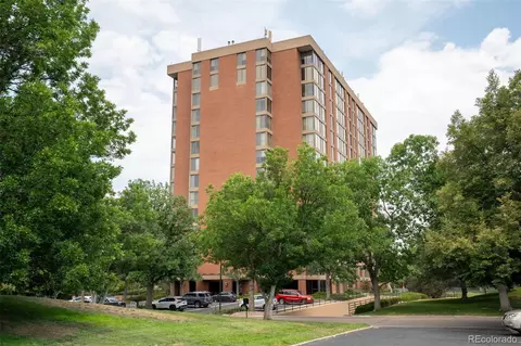 1900 E Girard Pl #806, Englewood, CO 80113