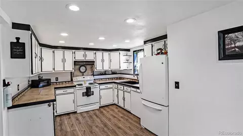 Kitchen - 16536 Ouray Rd W, Pine, CO 80470 photo 1 of 1