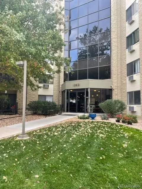 13601 E Marina Dr #207, Aurora, CO 80014
