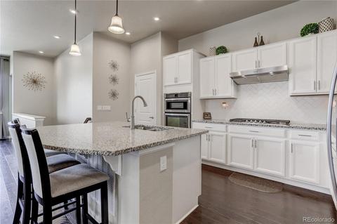 9789 E Kansas Ave, Aurora, CO 80247 photo 2