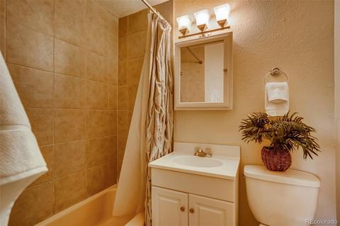 4196 Easter Ave, Centennial, CO 80122 photo 15
