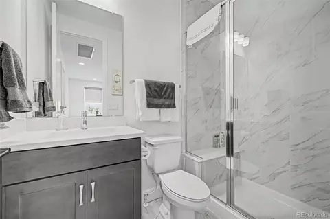 Bath - 10558 Eby Cir, Lone Tree, CO 80124 photo 5 of 5