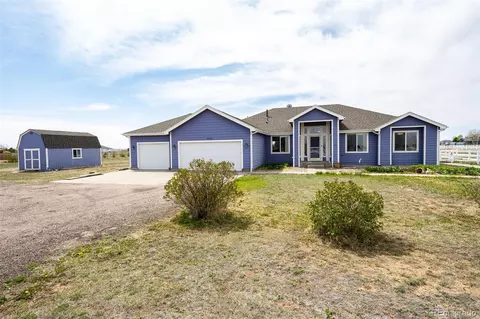 56610 E 37th Pl, Strasburg, CO 80136