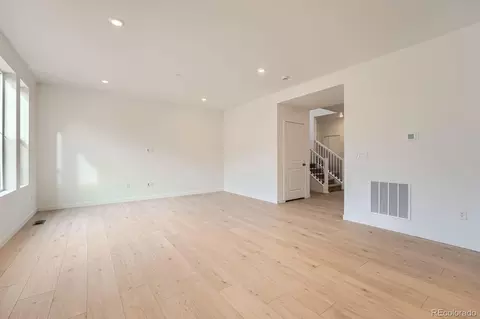 24736 Evans Dr, Aurora, CO 80018 photo 2