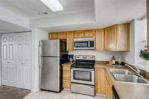 1063 S Quintero St, Aurora, CO 80017 photo 4