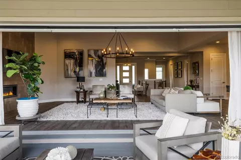 27681 E Lakeview Dr, Aurora, CO 80016