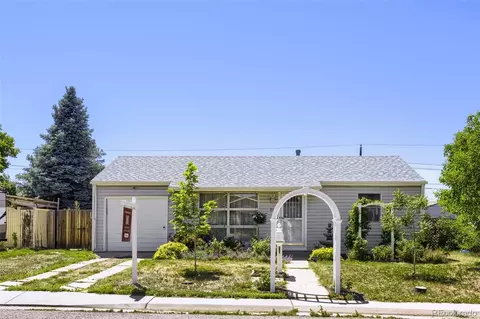 715 Kingston St, Aurora, CO 80010