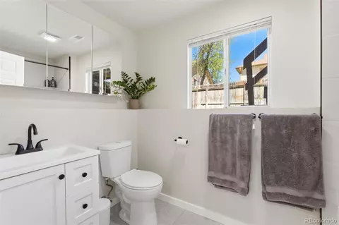 19083 E 16th Ave, Aurora, CO 80011 photo 24