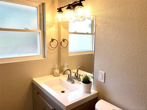 8231 Allison Ct, Arvada, CO 80005 photo 18