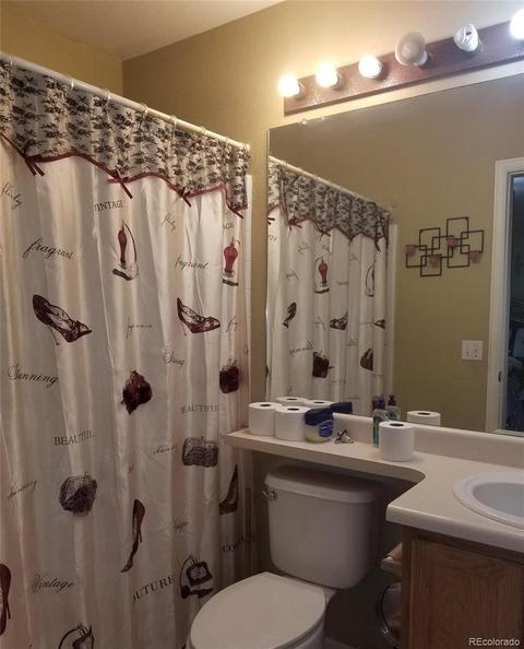 4360 Perth Cir, Denver, CO 80249 photo 2