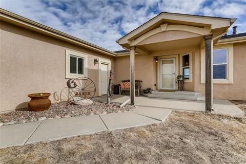 45155 E Jamison Pl, Bennett, CO 80102 photo 2