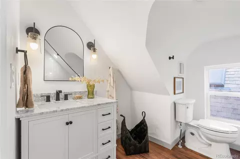 Bath - 1623 E 30th Ave, Denver, CO 80205 photo 3 of 6