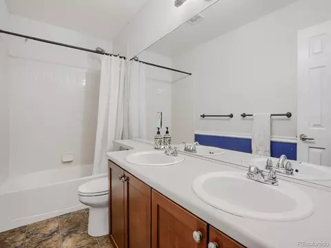 Bath - 6173 Shenandoah Ave, Firestone, CO 80504 photo 1 of 4
