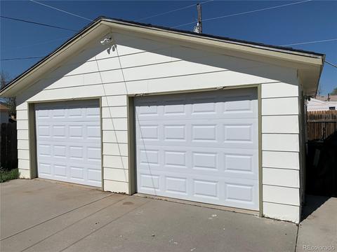 675 4th St, Bennett, CO 80102 photo 2