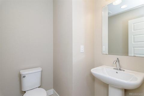 11267 E 25th Ave, Aurora, CO 80010 photo 14