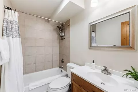 Bath - 412 S Main St #1A1, Breckenridge, CO 80424 photo 2 of 3
