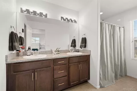25123 E Byers Dr, Aurora, CO 80018 photo 22