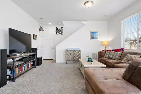 25123 E Byers Dr, Aurora, CO 80018 photo 3