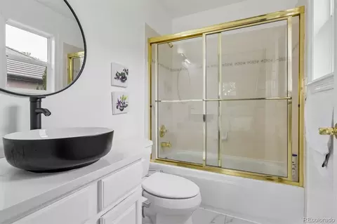 Bath - 8948 E Cedar Hill Pl, Lone Tree, CO 80124 photo 6 of 6