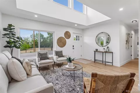 1474 W Lake Ave, Littleton, CO 80120