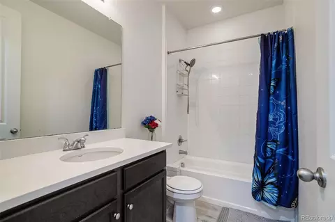 Bath - 27656 E 10th Dr, Aurora, CO 80018 photo 4 of 4
