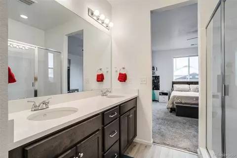 Bath - 27656 E 10th Dr, Aurora, CO 80018 photo 3 of 4
