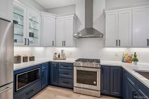 Kitchen - 364 E Orchard Rd, Centennial, CO 80121 photo 3 of 6