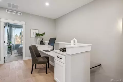 Entry Way - 364 E Orchard Rd, Centennial, CO 80121 photo 1 of 2