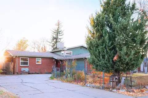 245 Tucson St, Aurora, CO 80011
