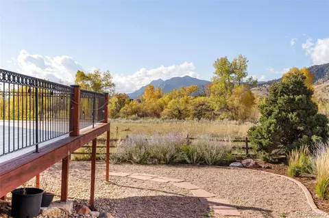 Exterior - 700 Yellow Pine Ave, Boulder, CO 80304 photo 3 of 4