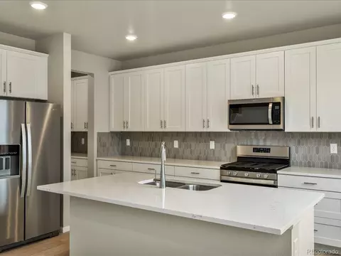 17618 E 90th Pl, Commerce City, CO 80022 photo 11