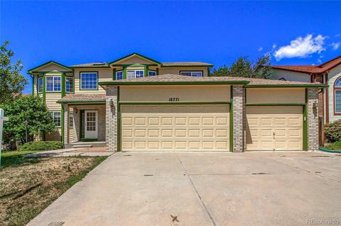 18771 E Hamilton Dr, Aurora, CO 80013 photo 2