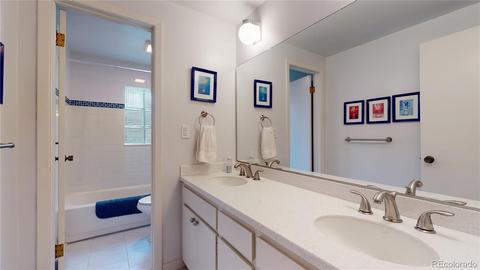 3945 S Oneida Street St, Denver, CO 80237 photo 35