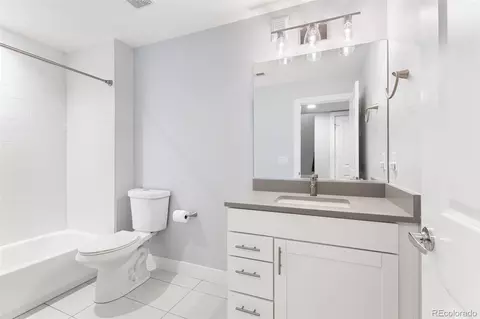Bath - 4400 E Bails Pl, Denver, CO 80222 photo 8 of 8
