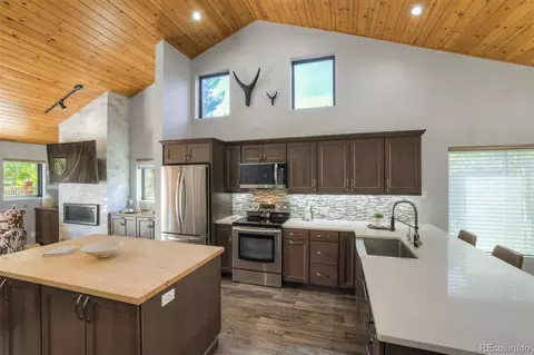 113 Village Point Dr, Breckenridge, CO 80424 photo 2