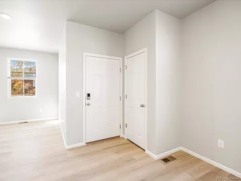 22485 E 7th Pl, Aurora, CO 80018 photo 11