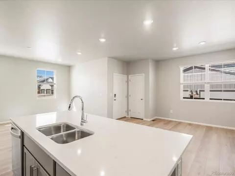 22485 E 7th Pl, Aurora, CO 80018 photo 7