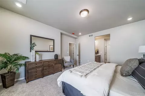 21927 E 51st Dr, Aurora, CO 80019 photo 11