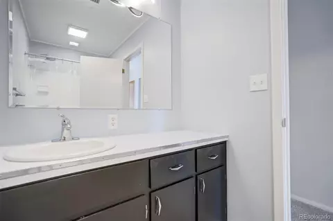 Bath - 1284 Thompson St, Limon, CO 80828 photo 2 of 2