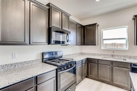 47505 Clover Ave, Bennett, CO 80102 photo 9