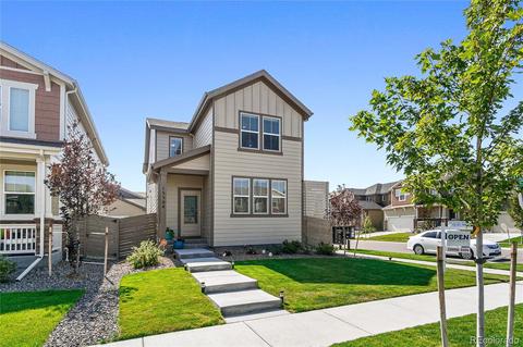 15504 47 Dr E, Denver, CO 80239 photo 1