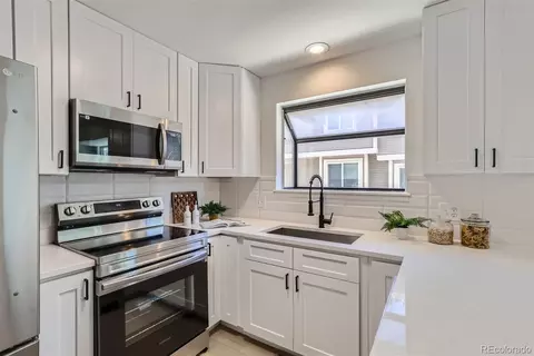 4176 S Mobile Cir #C, Aurora, CO 80013 photo 6